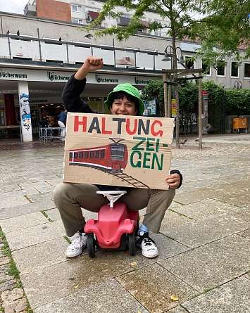 Portrait Haltung FFF SH 6