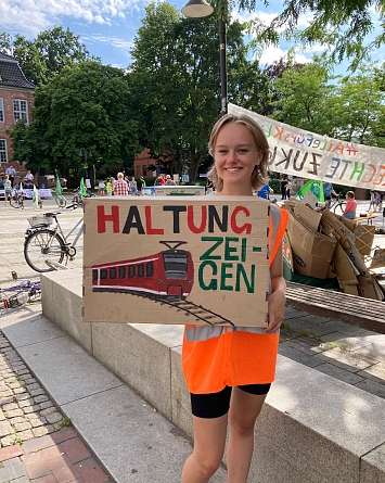 Portrait Haltung FFF SH 7