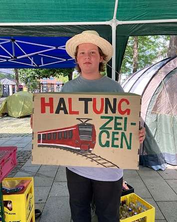 Portrait Haltung FFF SH 8